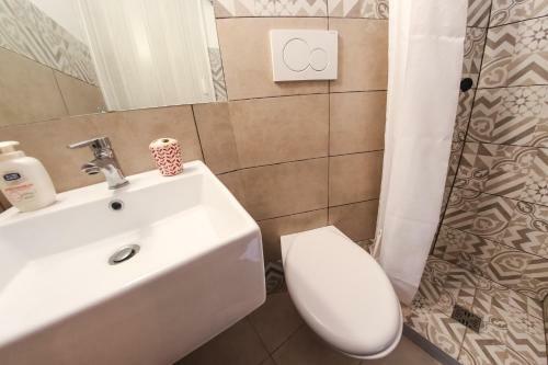 Hostal Dimora Garibaldi Rooms