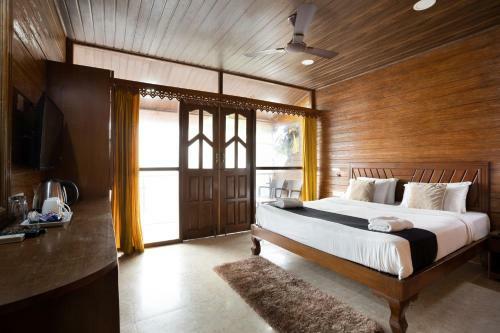 Hostal Zinhos Beach Resort Titos Lane