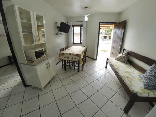 Apartamento Aptos Quadra Mar Bombas