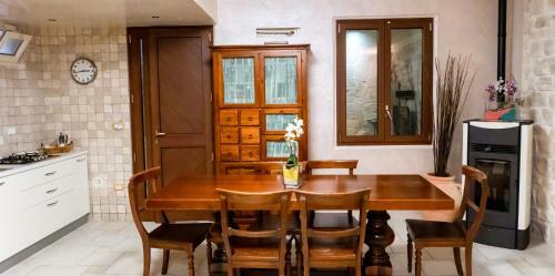 Villa Chanel Confortevole Villa Con Piscina E Casa Sull'albero Per Bambini