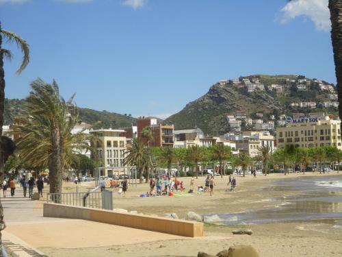 Apartaments Estudis Els Molins