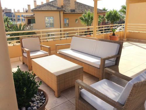 Apartamento �tico de Lujo En Puerto de Sotogrande