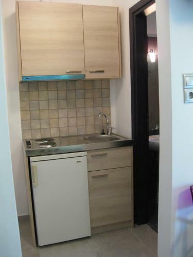 Aparthotel Alexandros