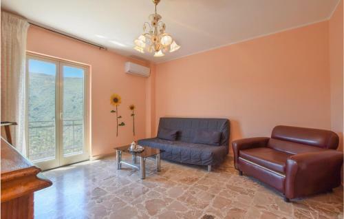 Stunning Home In Sinagra With Wifi And 2 Bedrooms