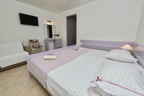 Hostal Ribi?i? Guesthouse