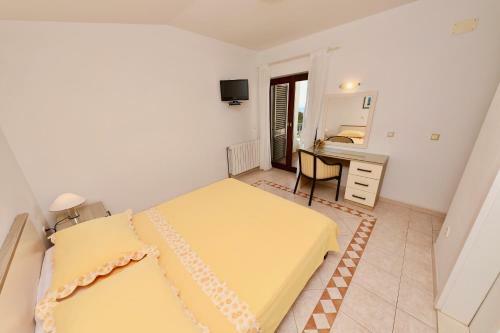 Hostal Ribi?i? Guesthouse