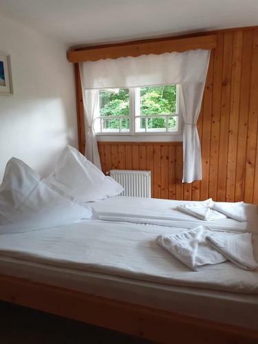 Bed & Breakfast Manyi Villa