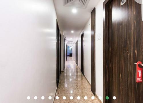 Hotel Guestinn Residency