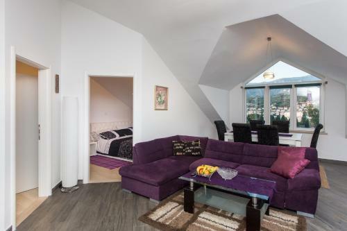 Apartments Laledo