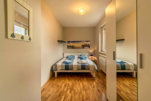 Apartments Elza