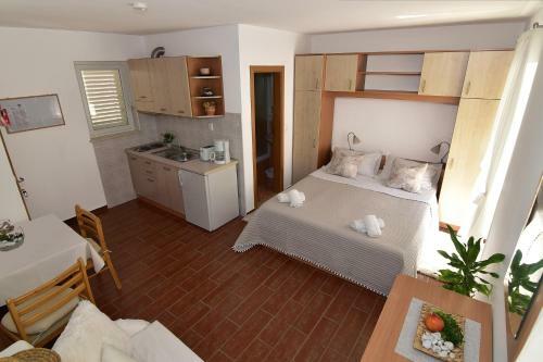 Old Town Studio Apartments