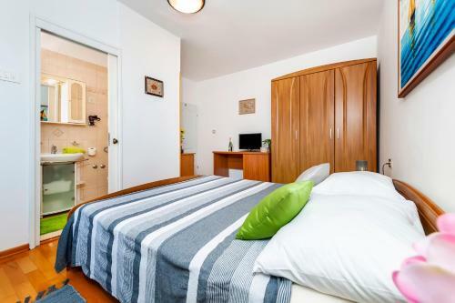 Hostal Apartment & Rooms Graciela