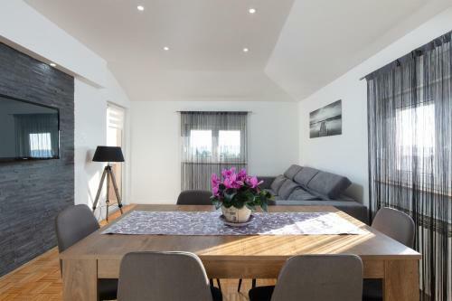 Apartment Panorama