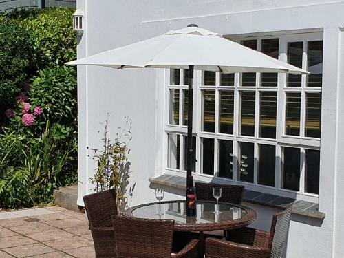 Falmouth Bay Holiday Apartments