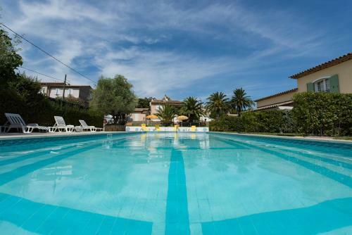 Apartamentos Villa 4 Seasons
