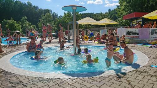 Lodge Chatky-b�tov 399