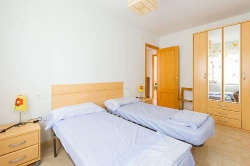 San Carlos - Apartamento de Dos Dormitorios Con Piscina Comunitaria