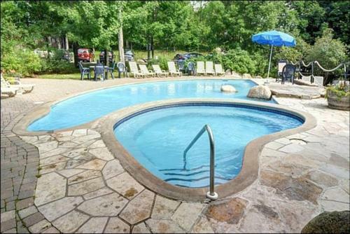 Apartamento Condo 3 Bedroom On Golf Le G�ant, Access In The Mountain