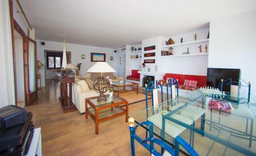 Villa Acacia