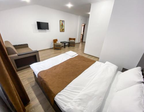 Hotel ??????