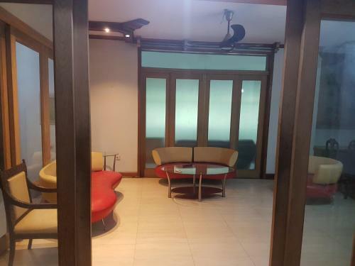 5 Bedroom Apartment In Gulberg II