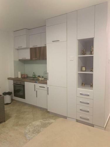 Olive Grove Apartment