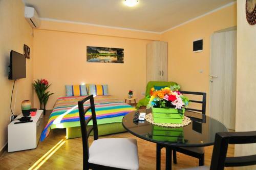 Apartments M&t