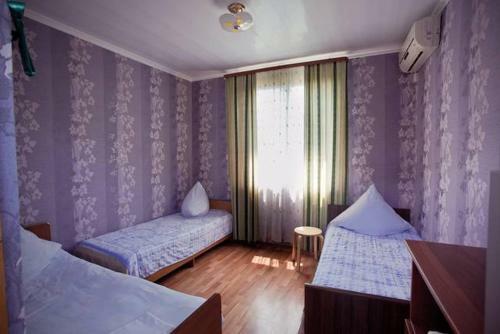 Hostal Mila Guest House