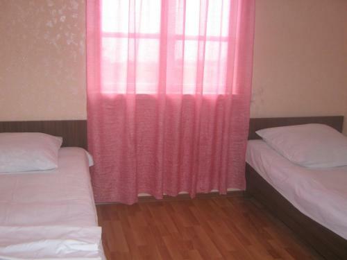 Hostal Mila Guest House