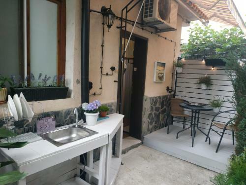 Rali Apartments