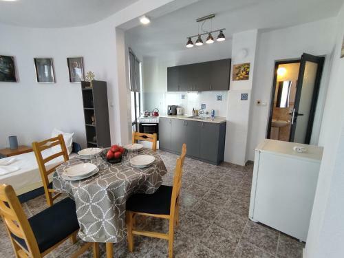 Rali Apartments