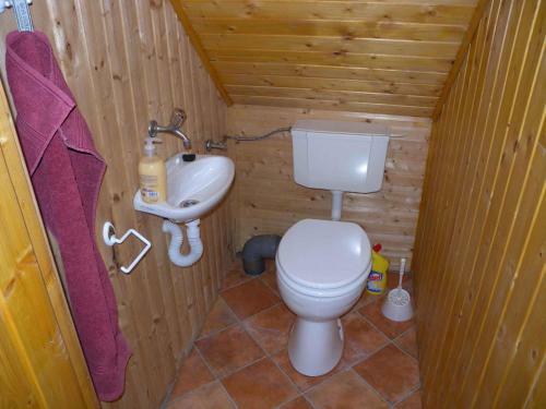 Holiday Home In Fonyod/balaton 38001