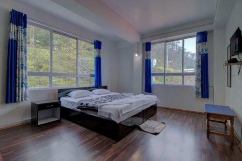 Aura Homes