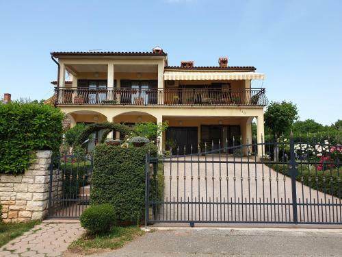 Apartamento Ku?a Ru?a