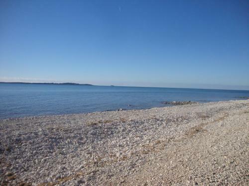 Comfortable Apartments In Peroj Near The Sea