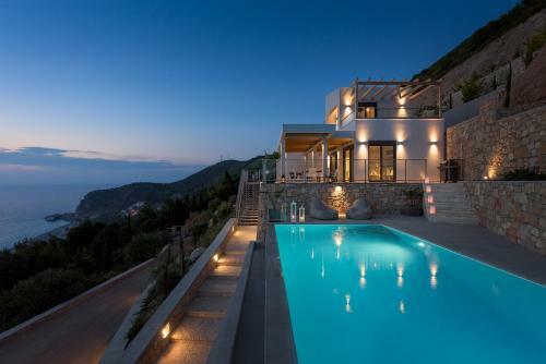 Kathisma Bay Villas - Luxury Villas - Villa Helios