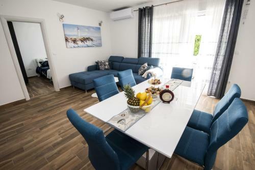 Blue Pearl Apartment