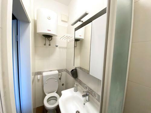 Bright Apartment 45m2 - Free Parking - Wifi