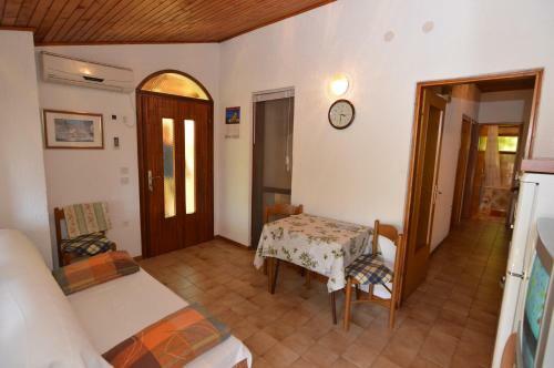 Apartman Strani?