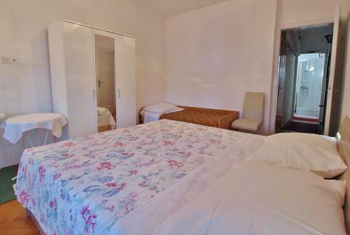 Hostal Guest House Ribaric