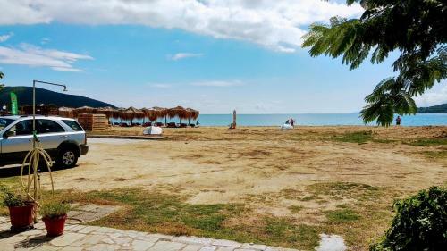 Apartamento Gefyraki House