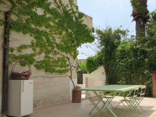 Hostal Villa Majata