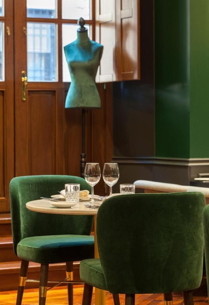 Hotel Eugenia De Montijo, Autograph Collection