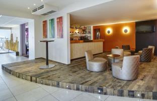 Hotel Holiday Inn Loire Valley(.)