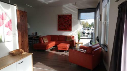 Houseboat Vliegenbos
