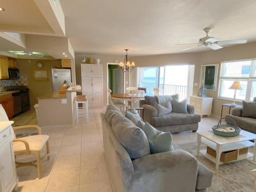 Island House Beach Club 5e