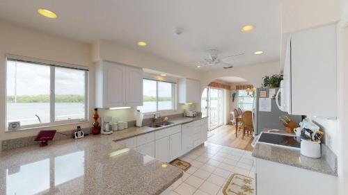 21530 Madera Rd - Bay Front Pool Home