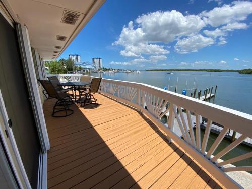 21530 Madera Rd - Bay Front Pool Home