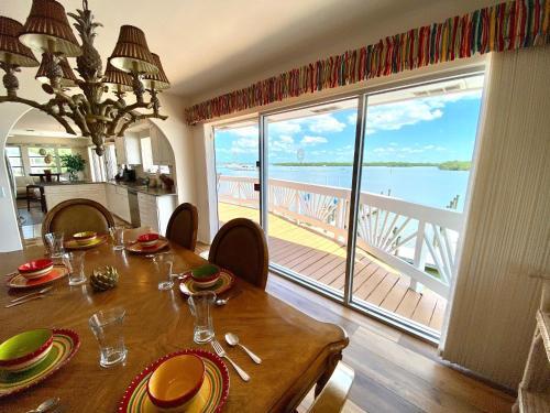 21530 Madera Rd - Bay Front Pool Home