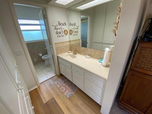 21530 Madera Rd - Bay Front Pool Home